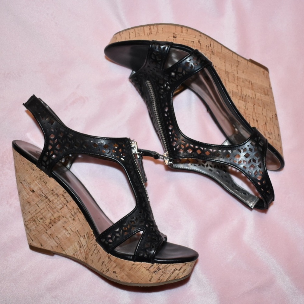 Black Wedges